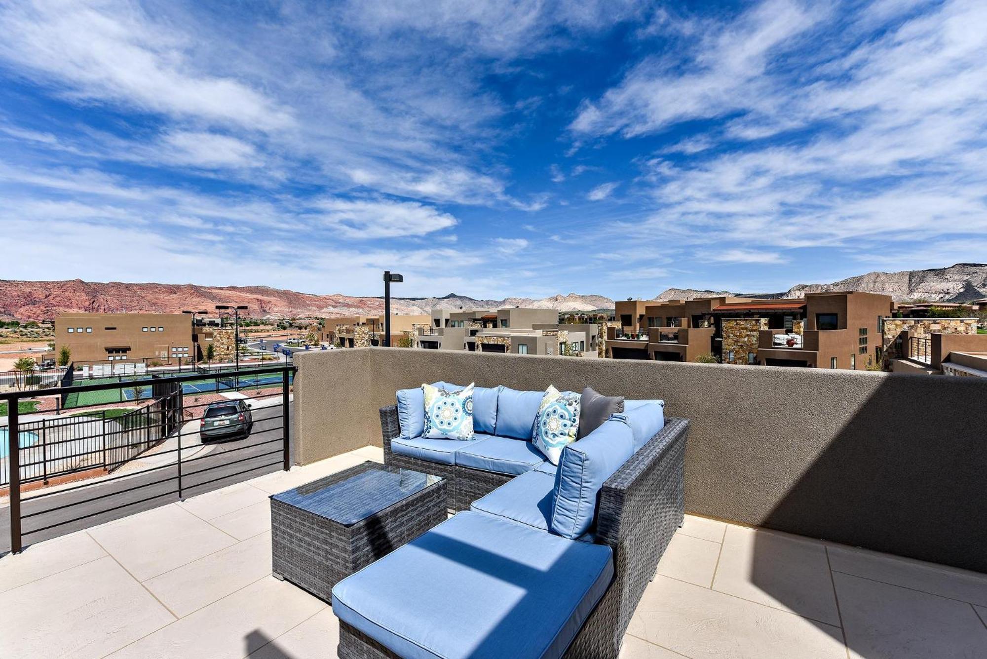 The View At The Escapes Villa St. George Buitenkant foto